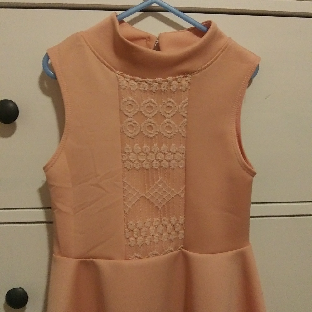 Dress - Picture 3 of 3